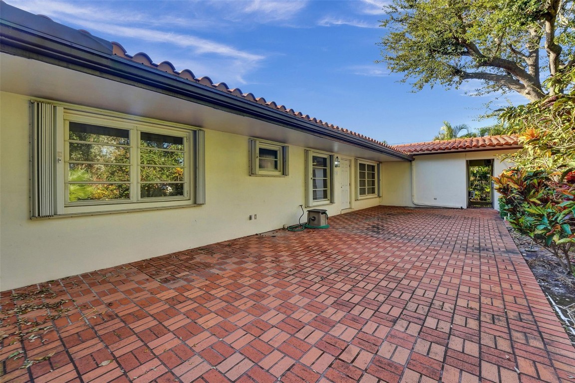 2713-2715 NE 27th Ave