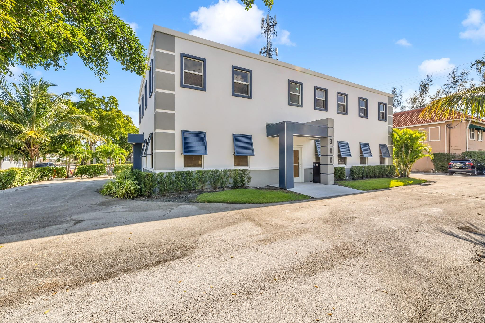 300 SW 2nd Ave 1st Floor