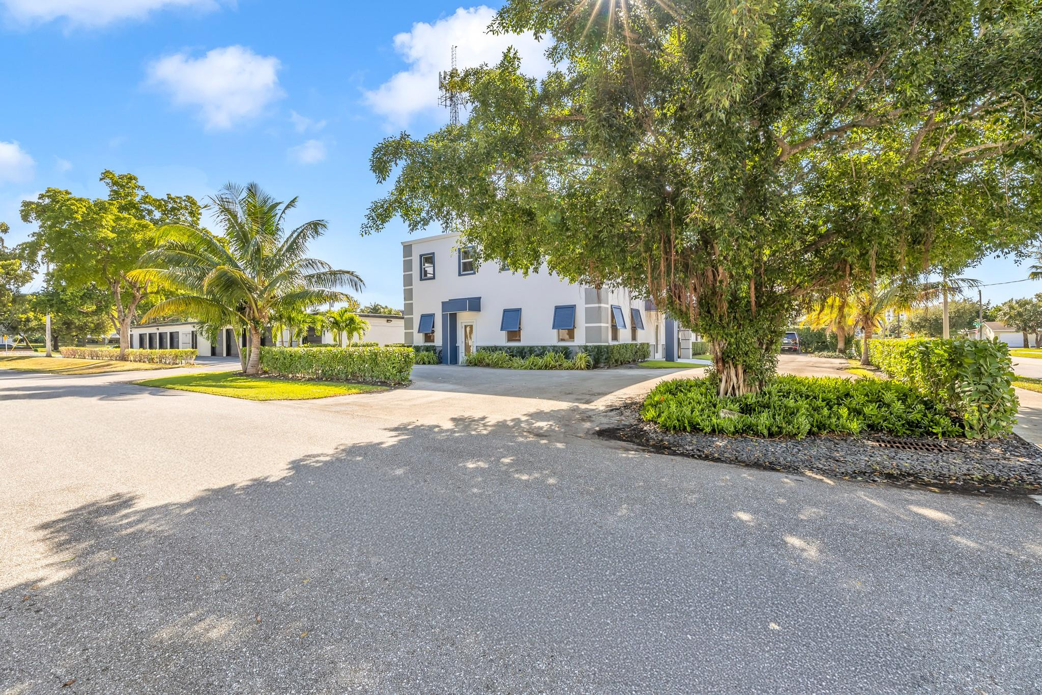 300 SW 2nd Ave 1st Floor