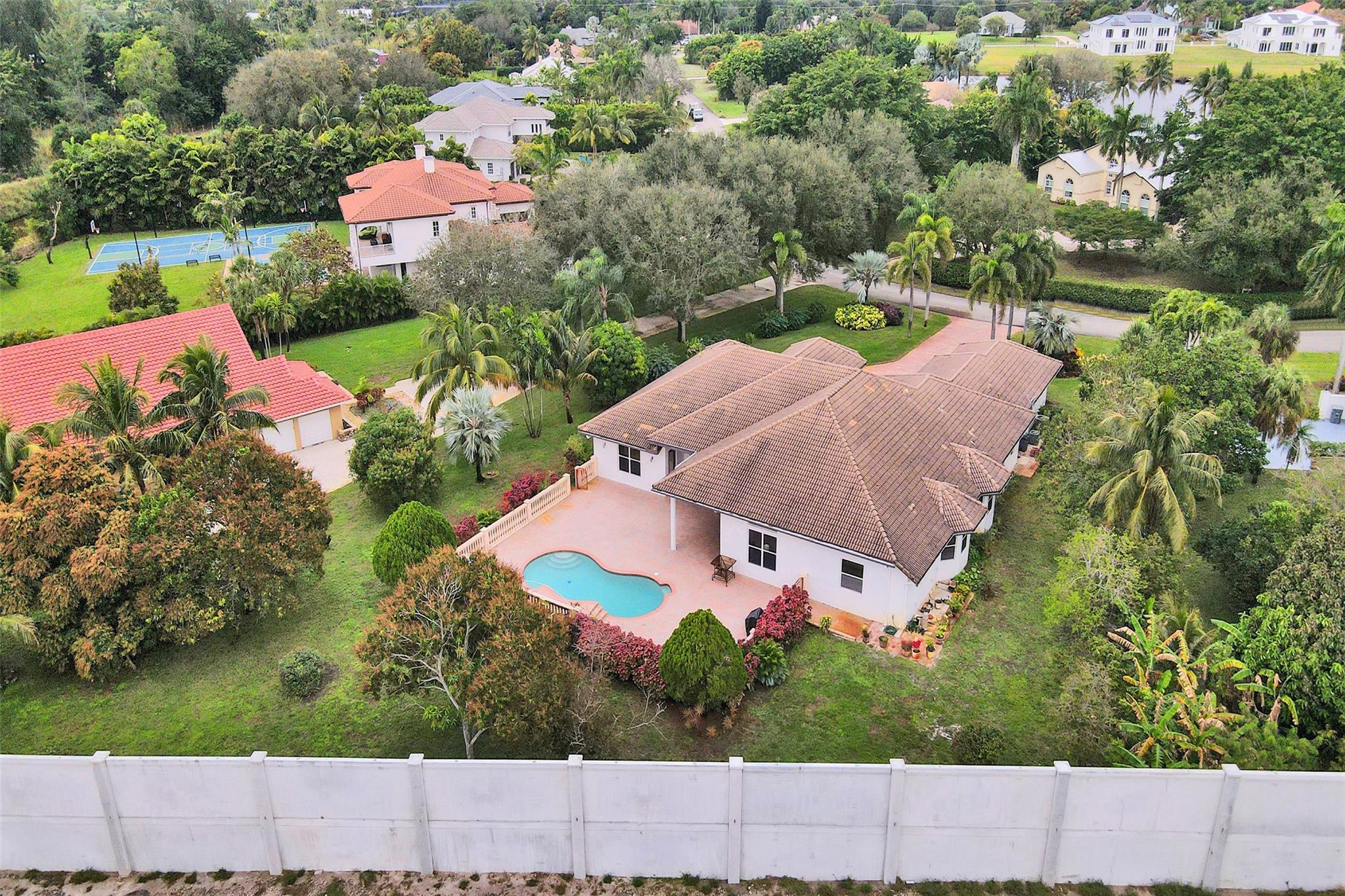 8426 Sawpine Rd
