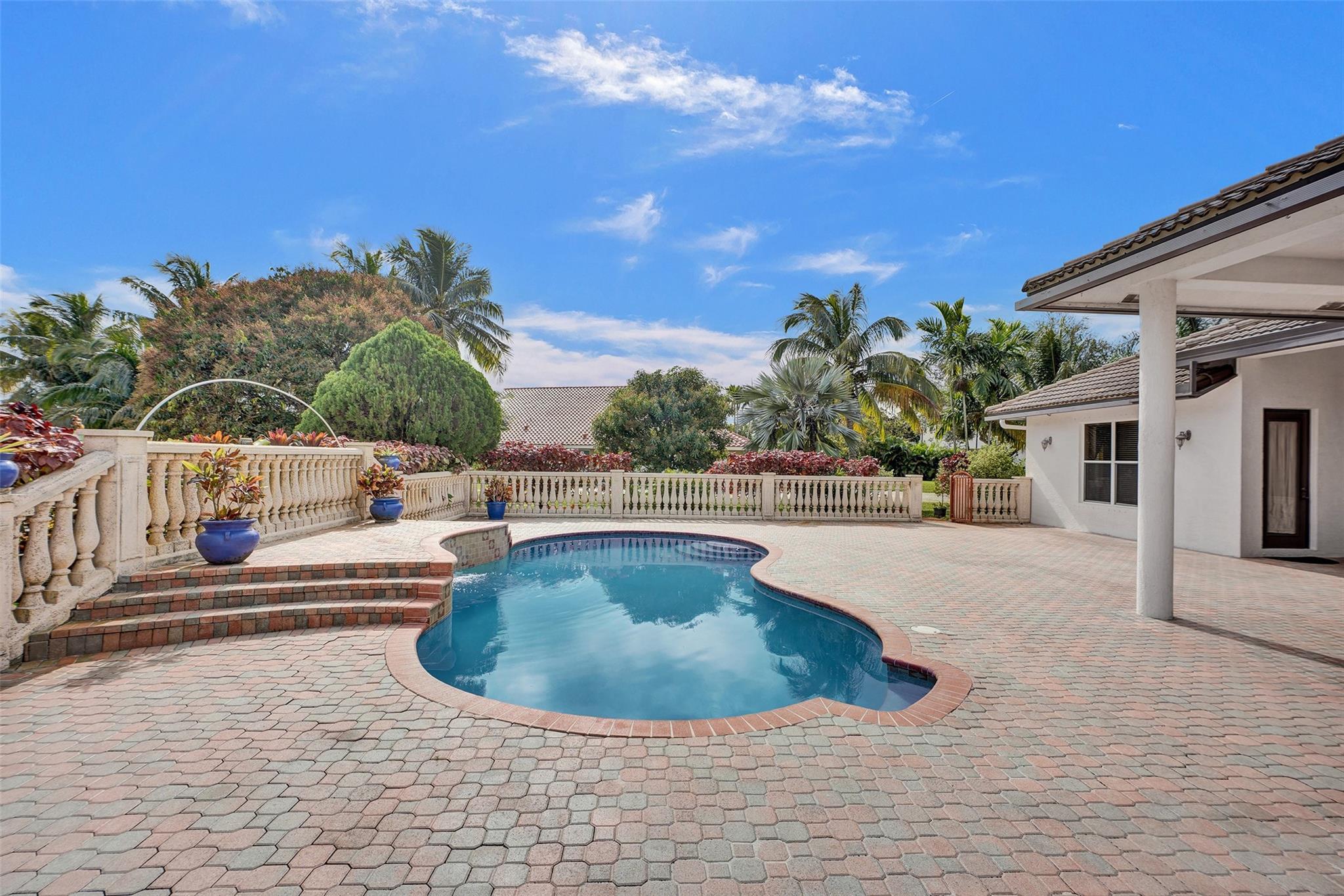 8426 Sawpine Rd