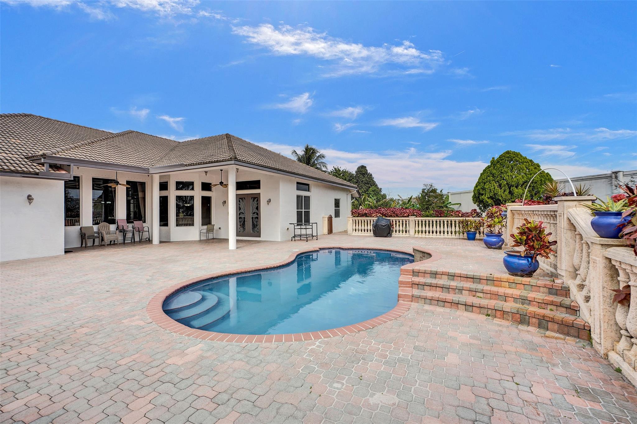 8426 Sawpine Rd