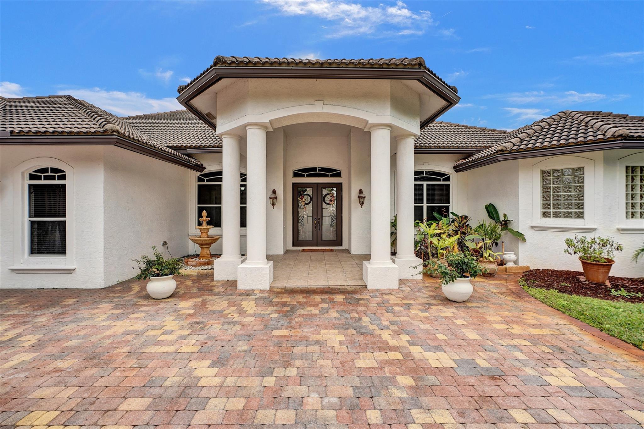 8426 Sawpine Rd