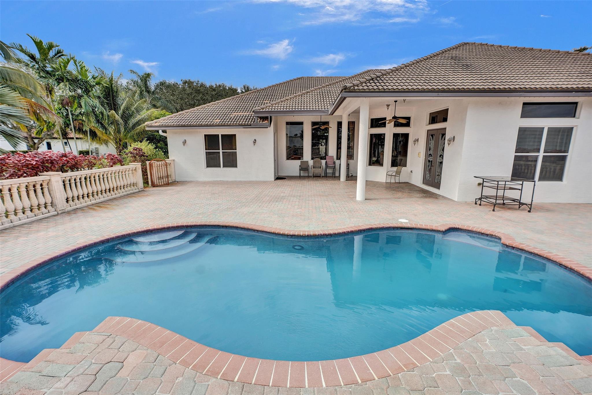 8426 Sawpine Rd