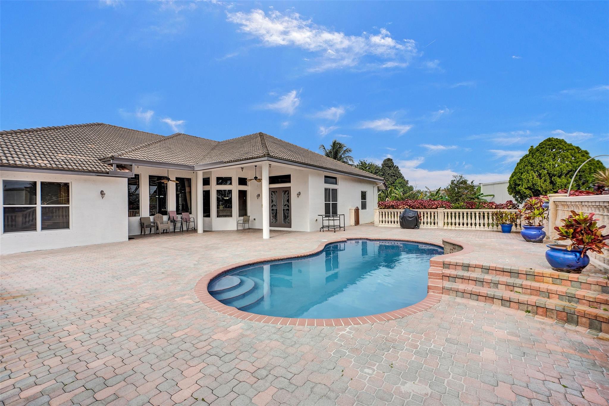 8426 Sawpine Rd