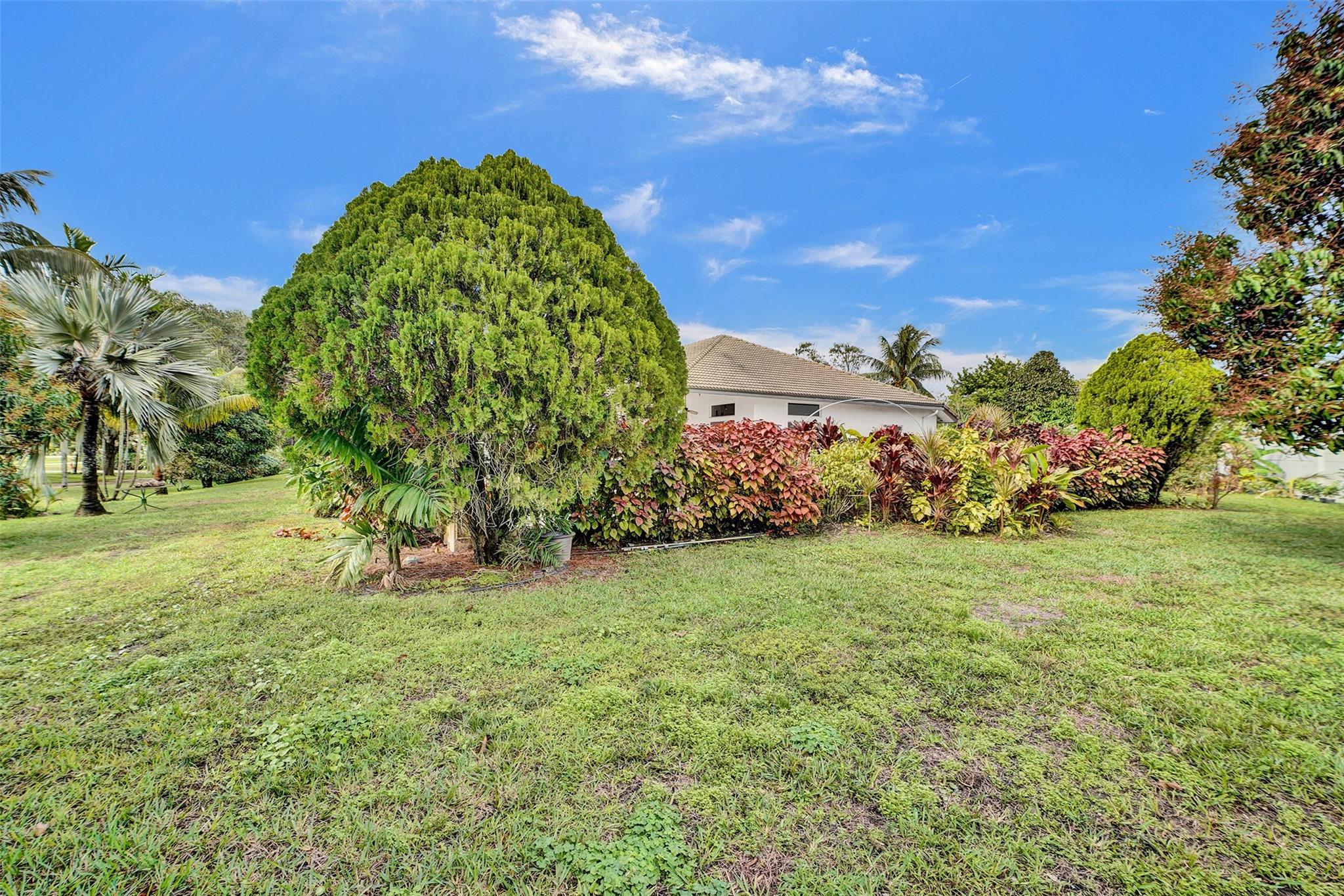 8426 Sawpine Rd