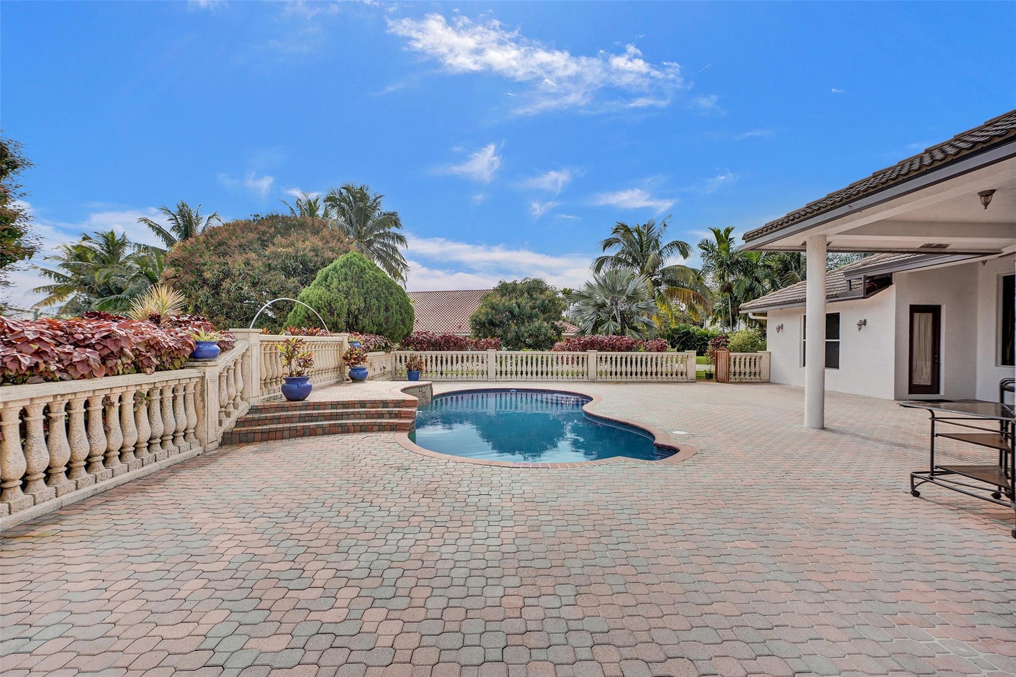 8426 Sawpine Rd