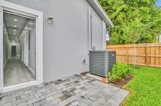 2321 NW 4th St