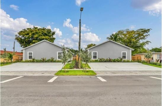 2321 NW 4th St