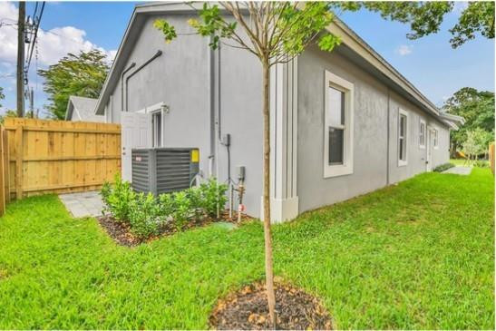 2321 NW 4th St