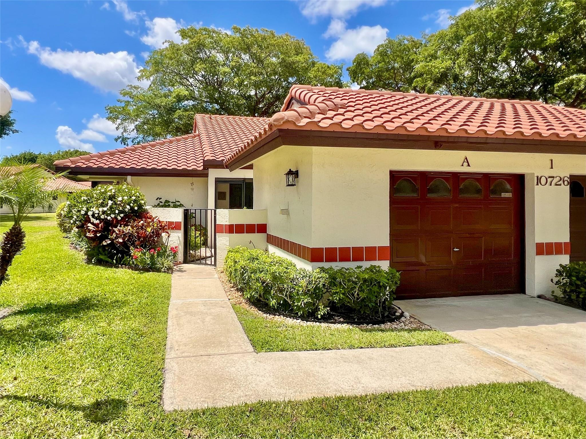 10726 Beach Palm Ct A