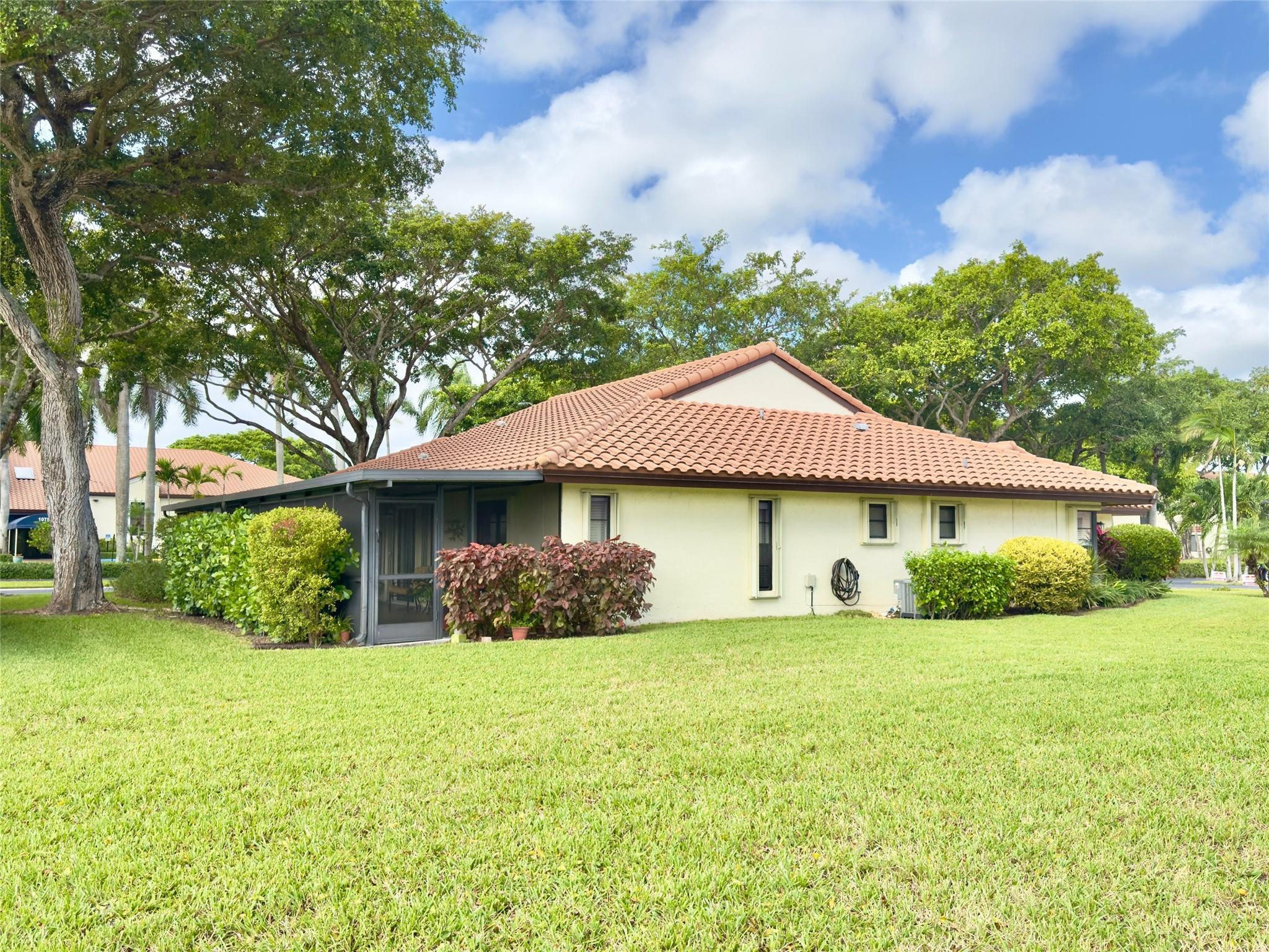 10726 Beach Palm Ct A