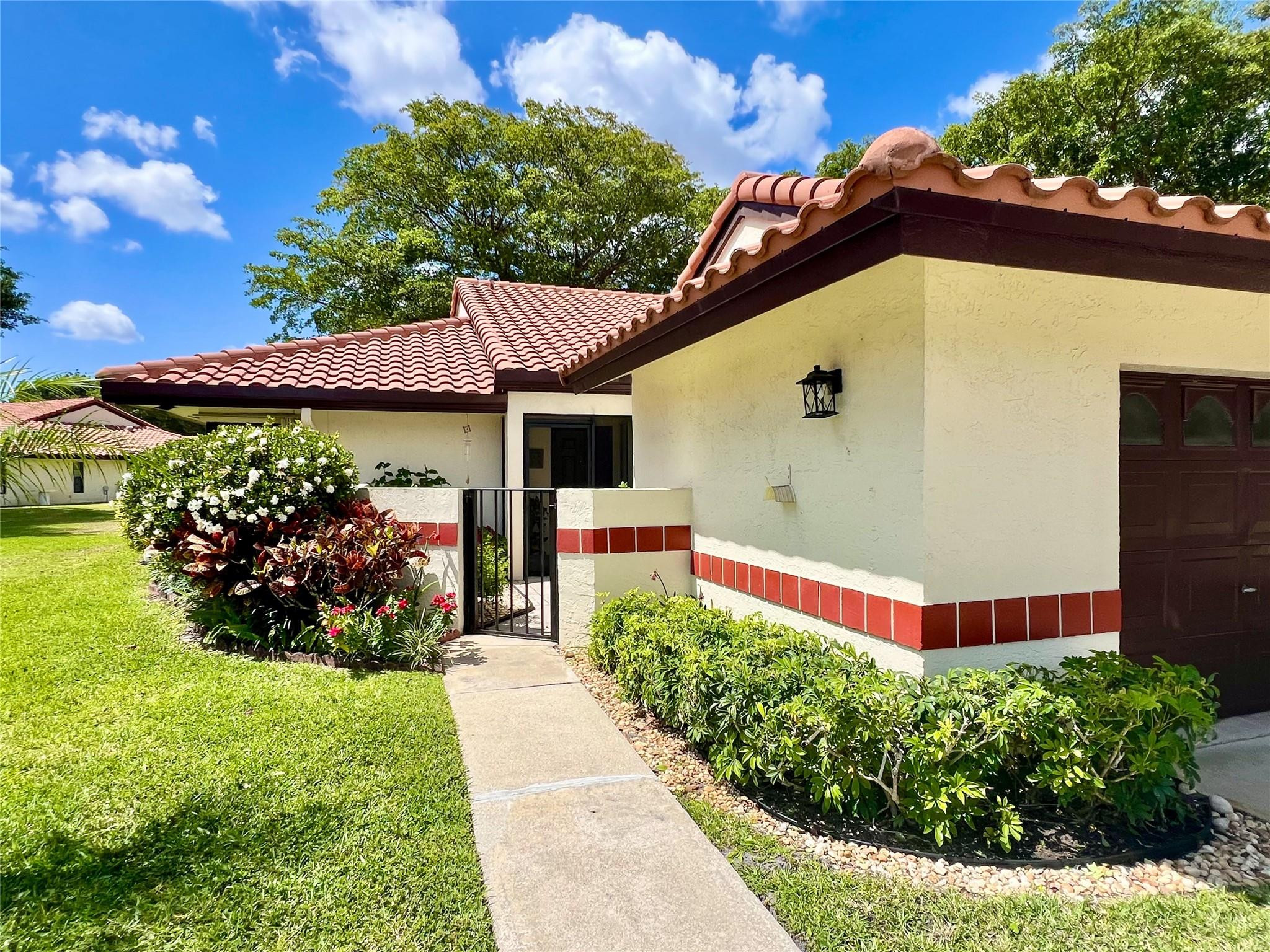 10726 Beach Palm Ct A