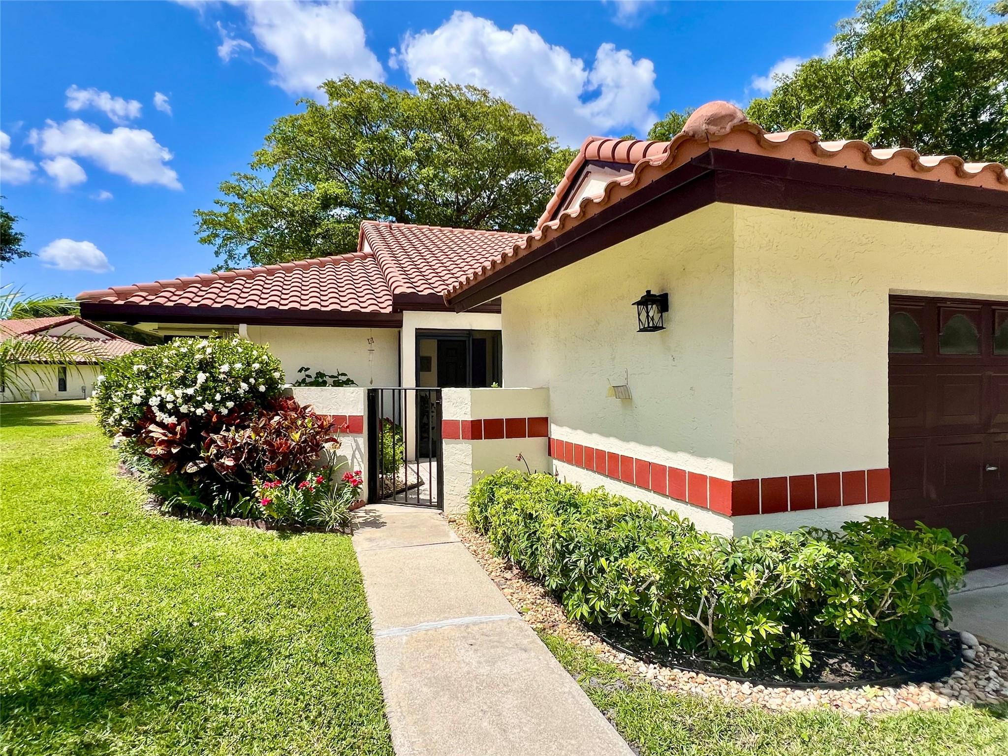 10726 Beach Palm Ct A