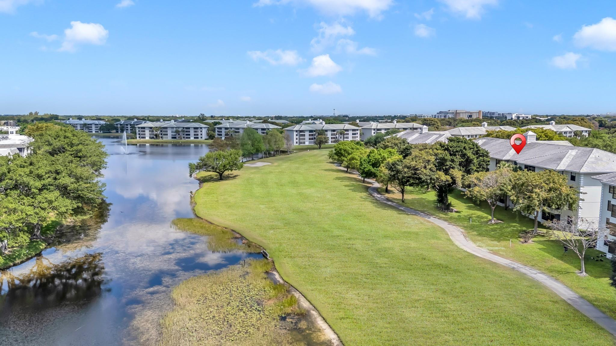 1711 Whitehall Dr 403