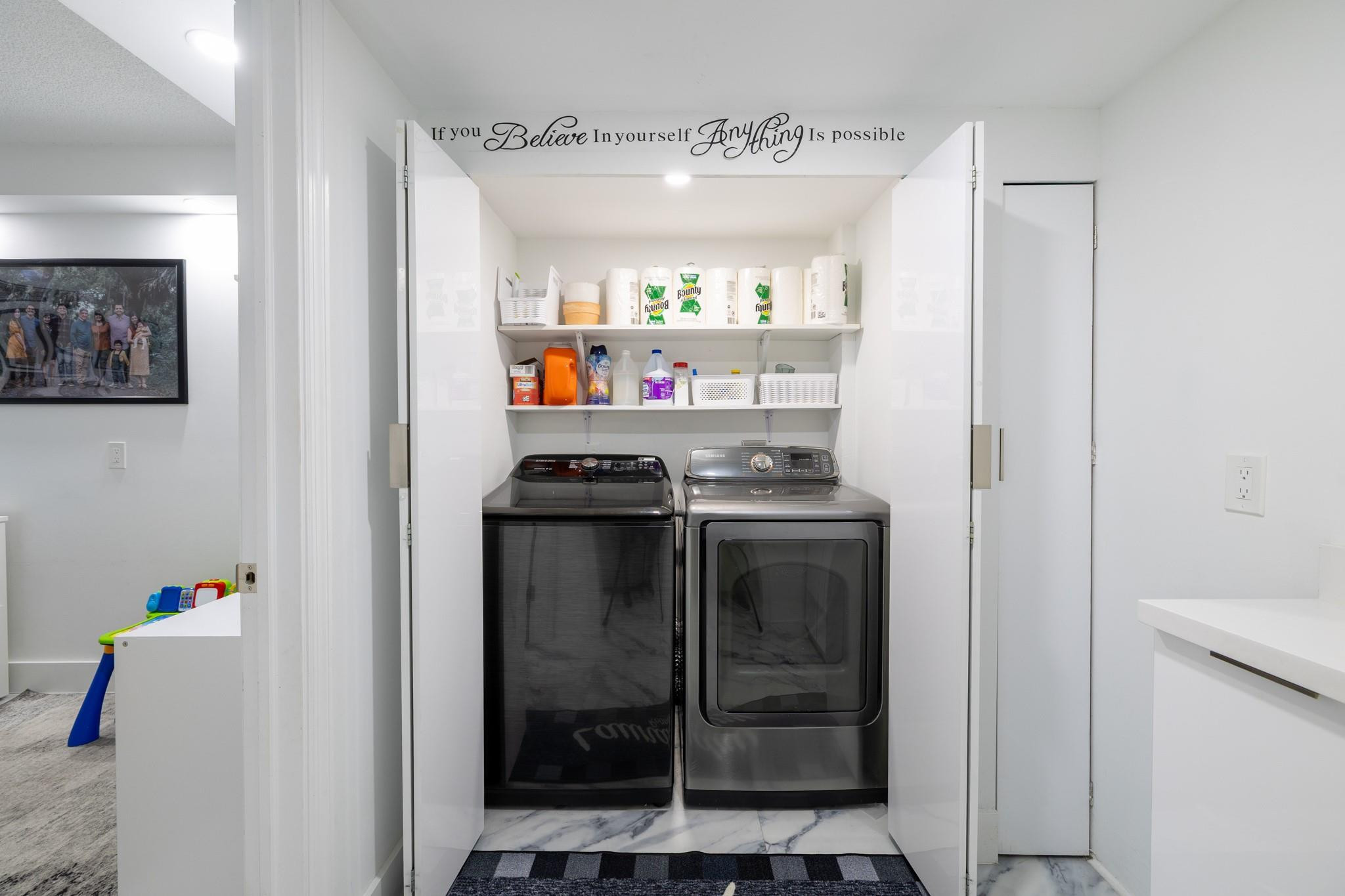 1711 Whitehall Dr 403