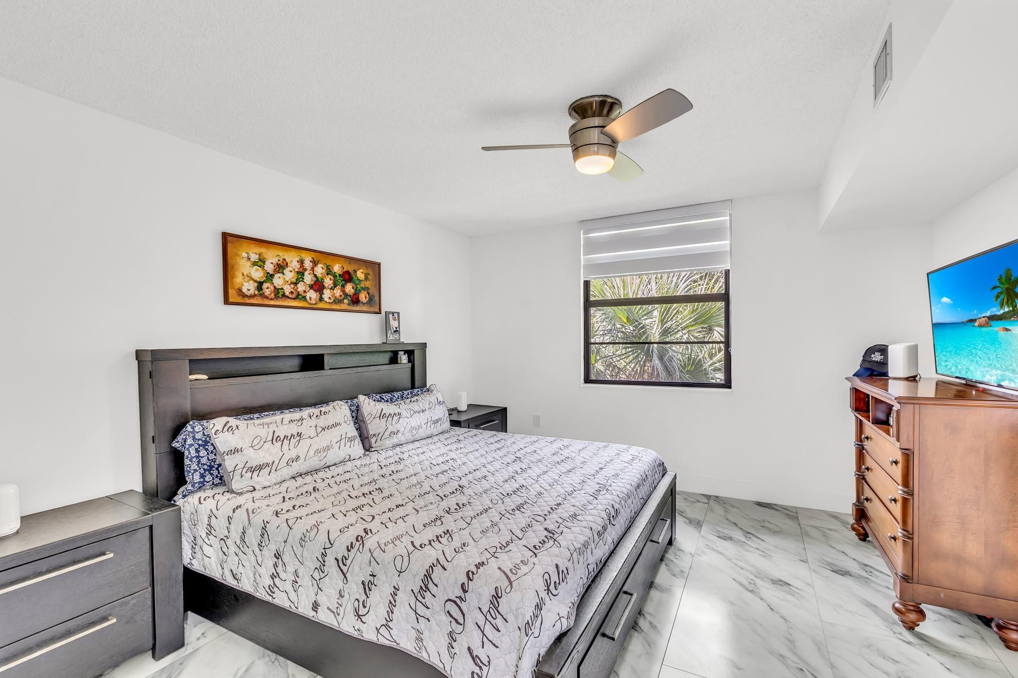 1711 Whitehall Dr 403