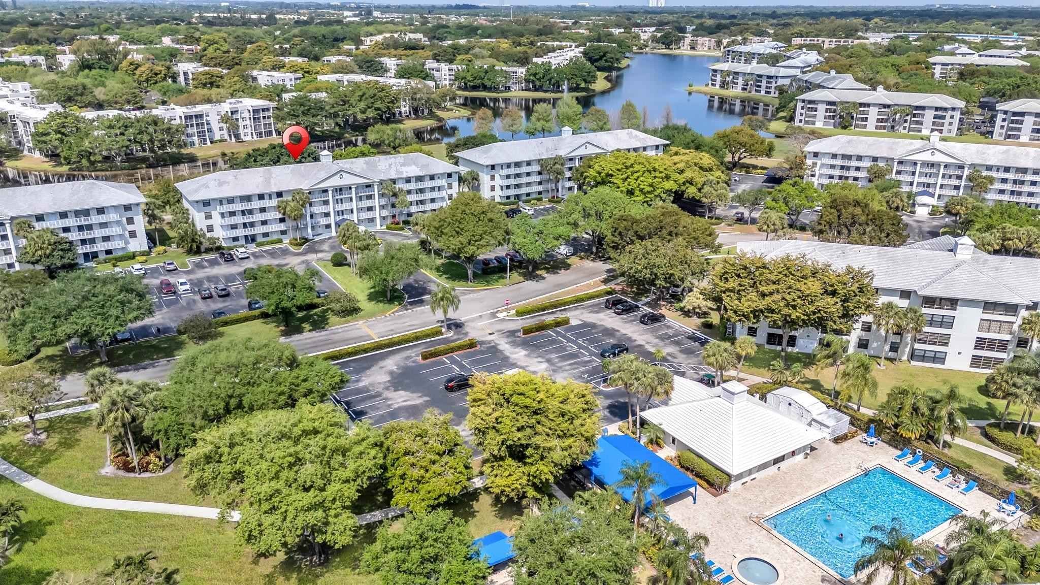 1711 Whitehall Dr 403