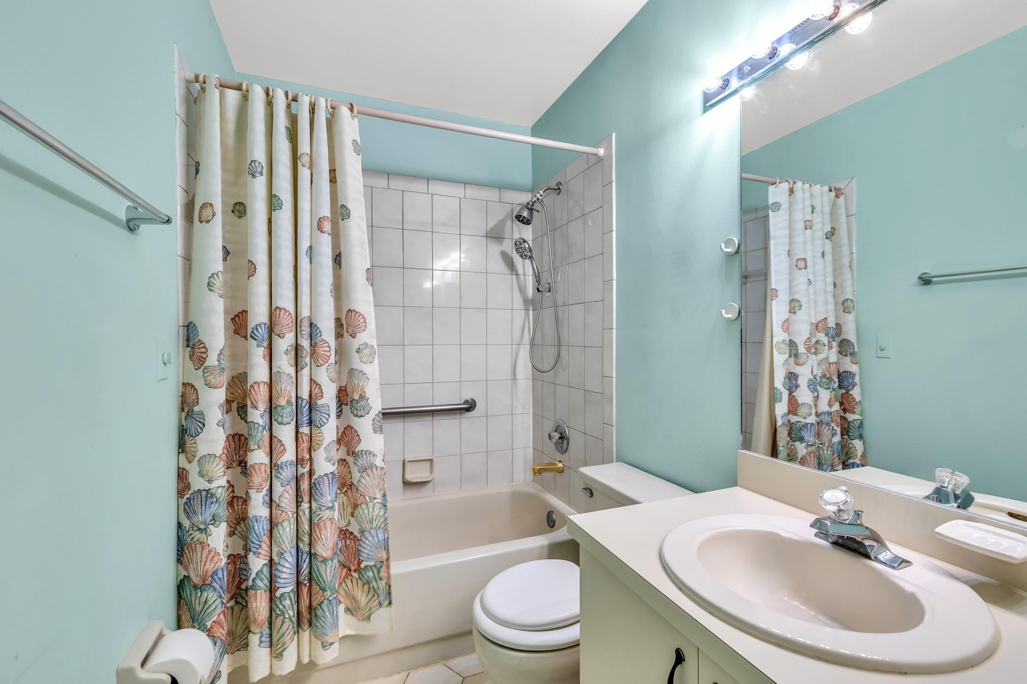 366 SW 27th Ave