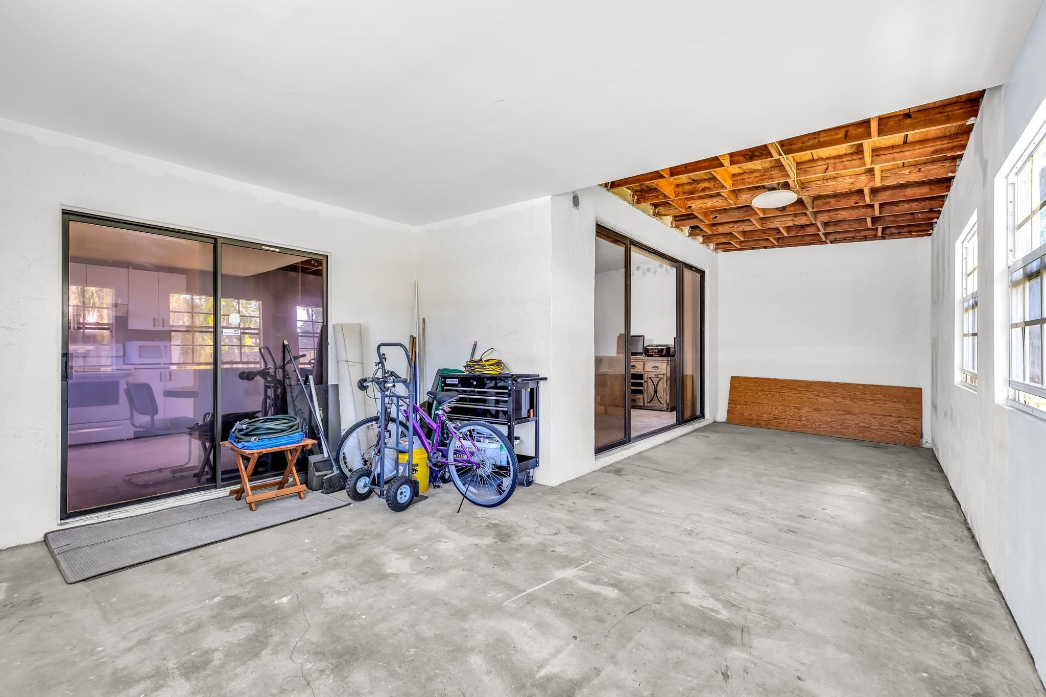 366 SW 27th Ave