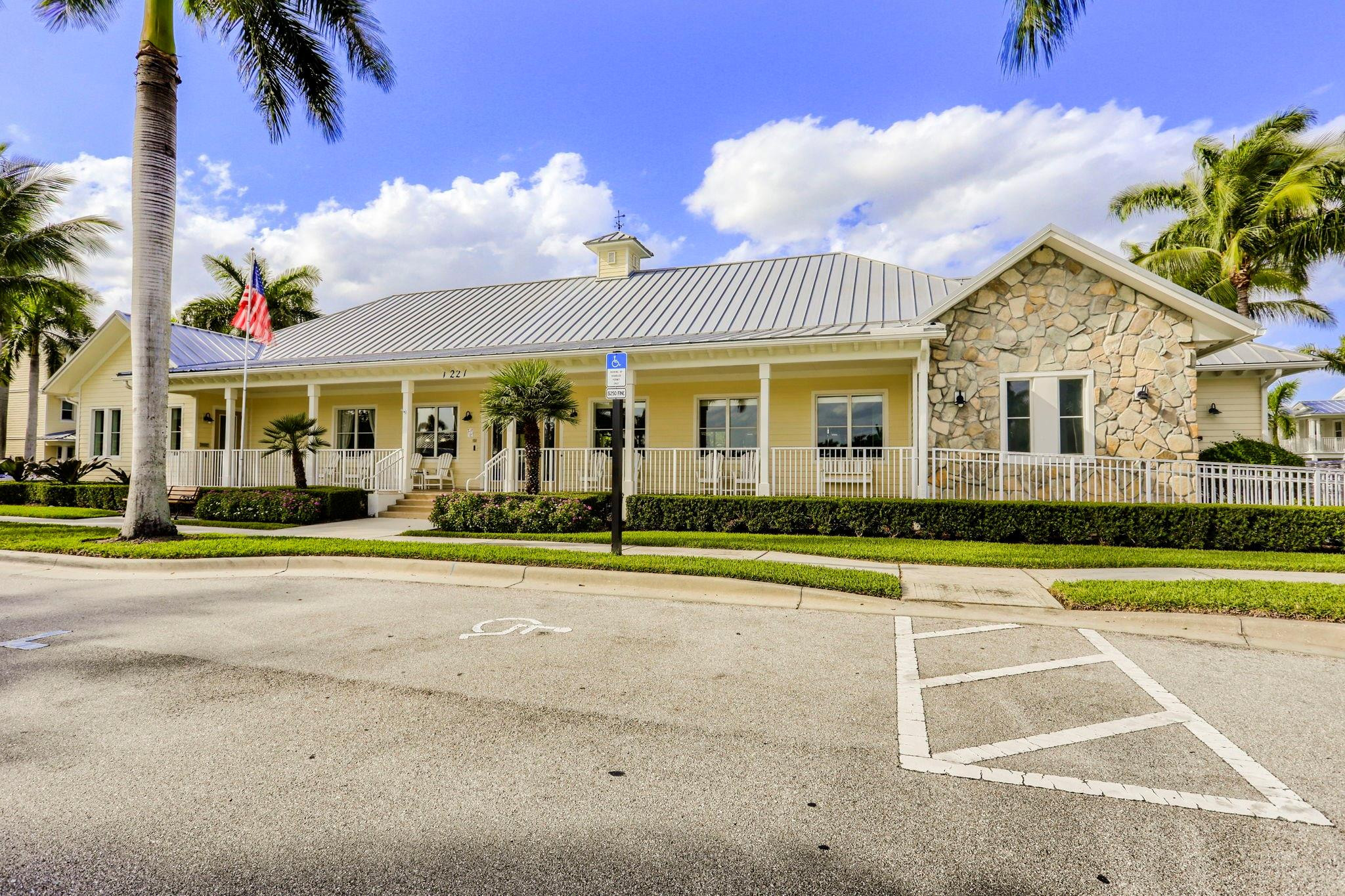 3418 W Mallory blvd