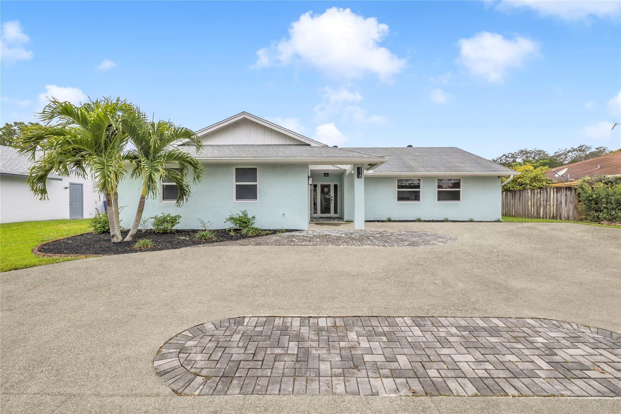 218 Ponce De Leon St