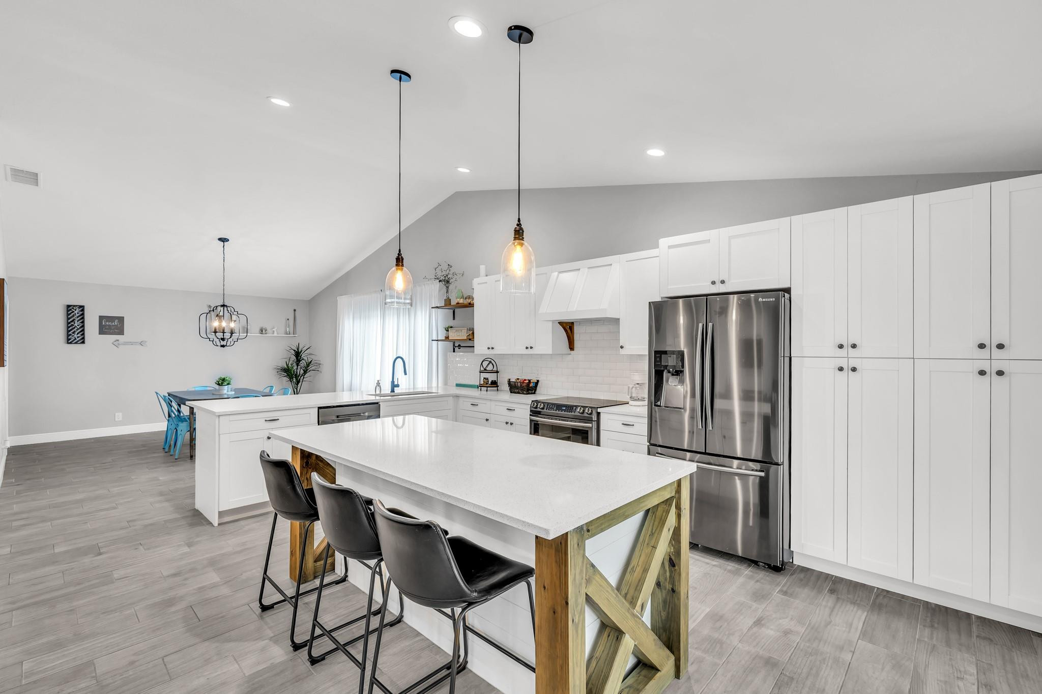 218 Ponce De Leon St