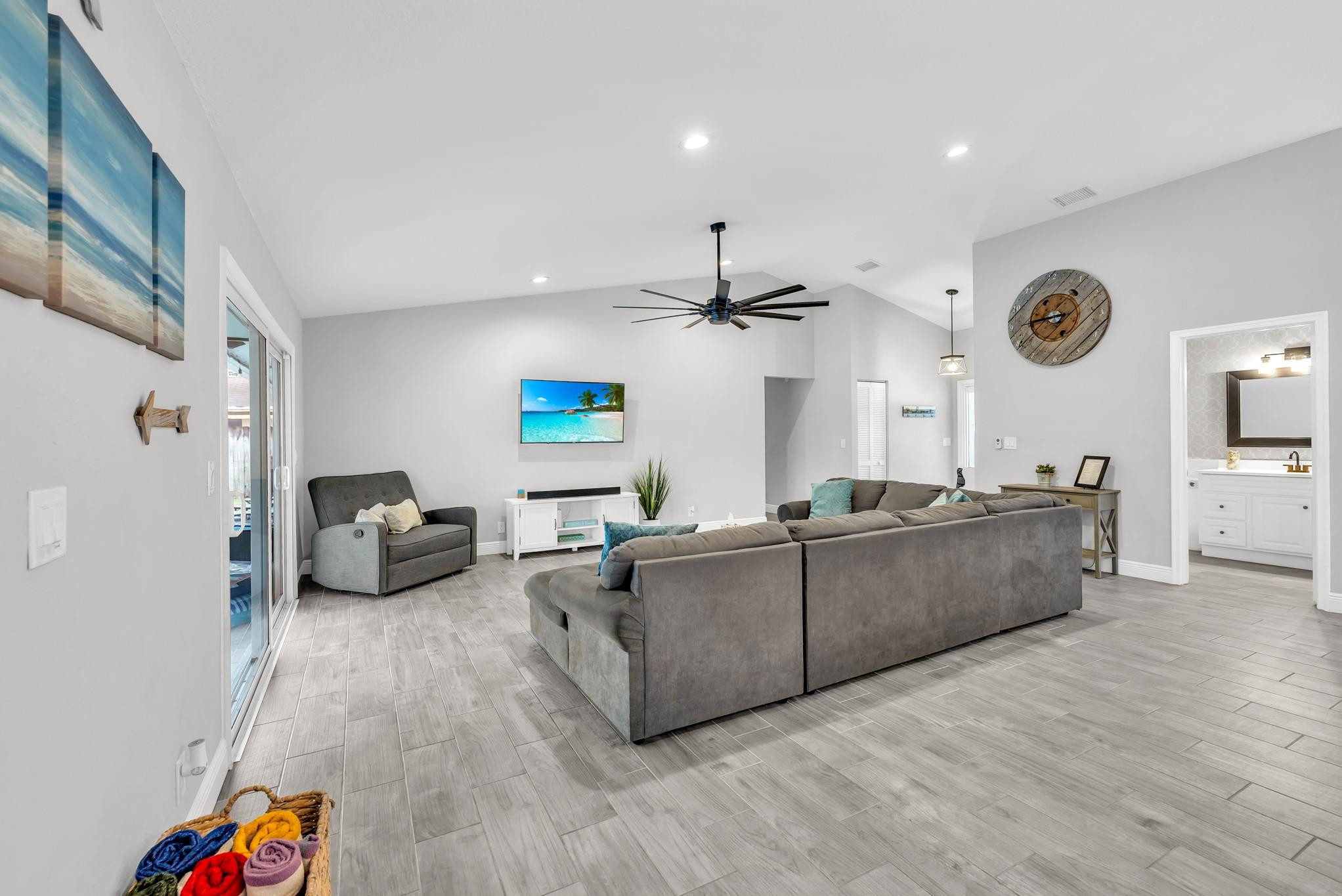 218 Ponce De Leon St