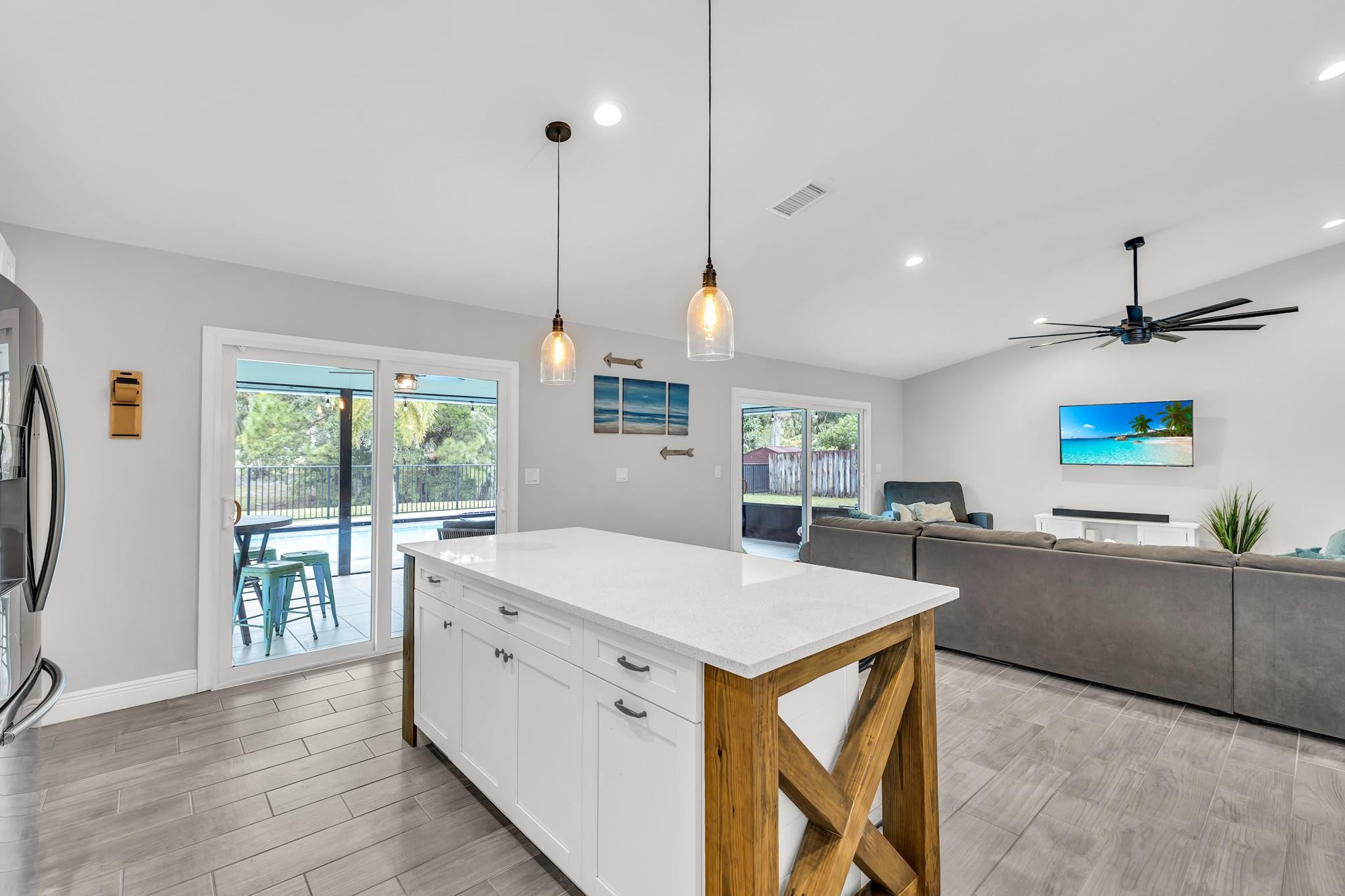 218 Ponce De Leon St