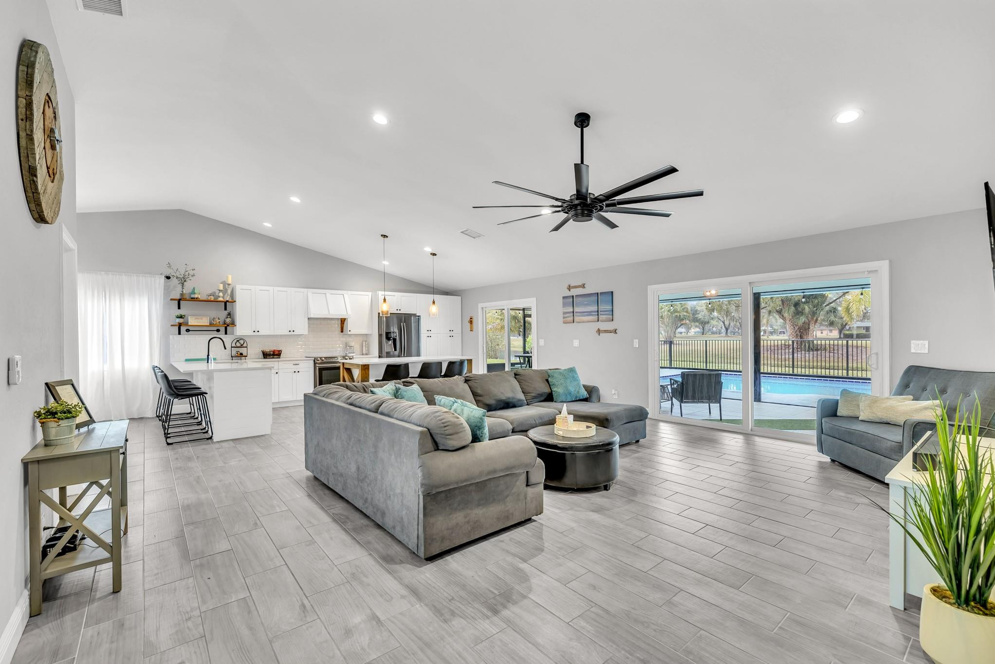 218 Ponce De Leon St