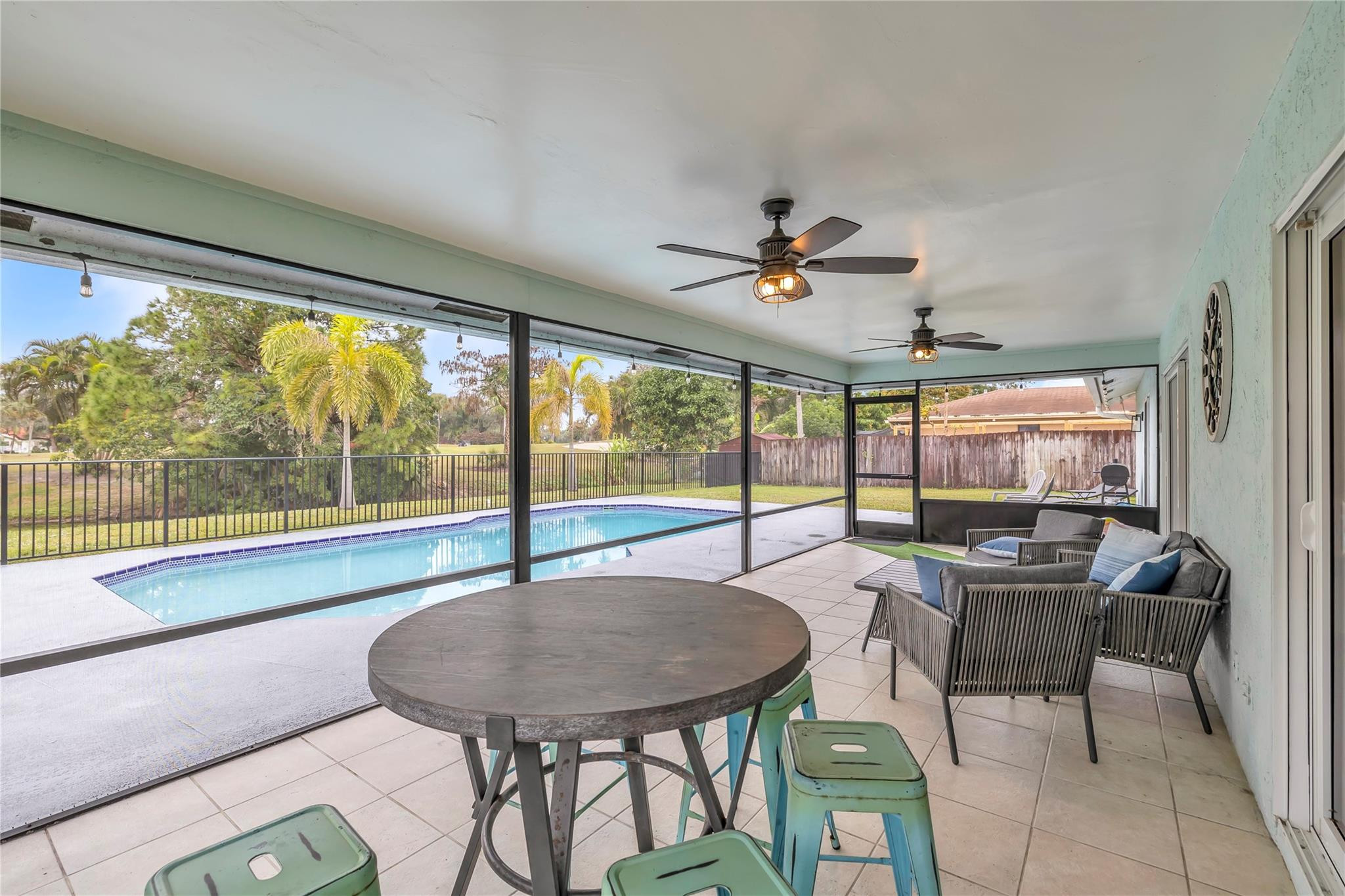 218 Ponce De Leon St