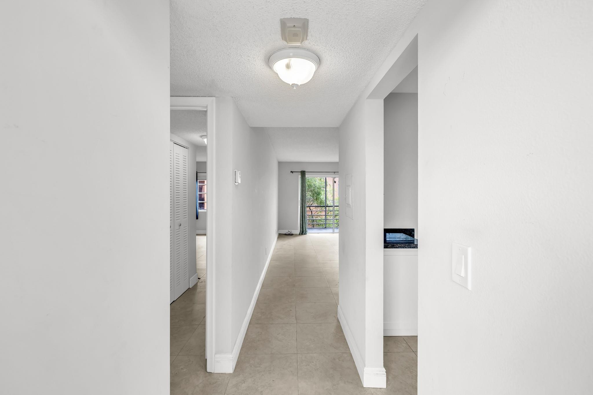 3050 Sunrise Lakes Dr 307