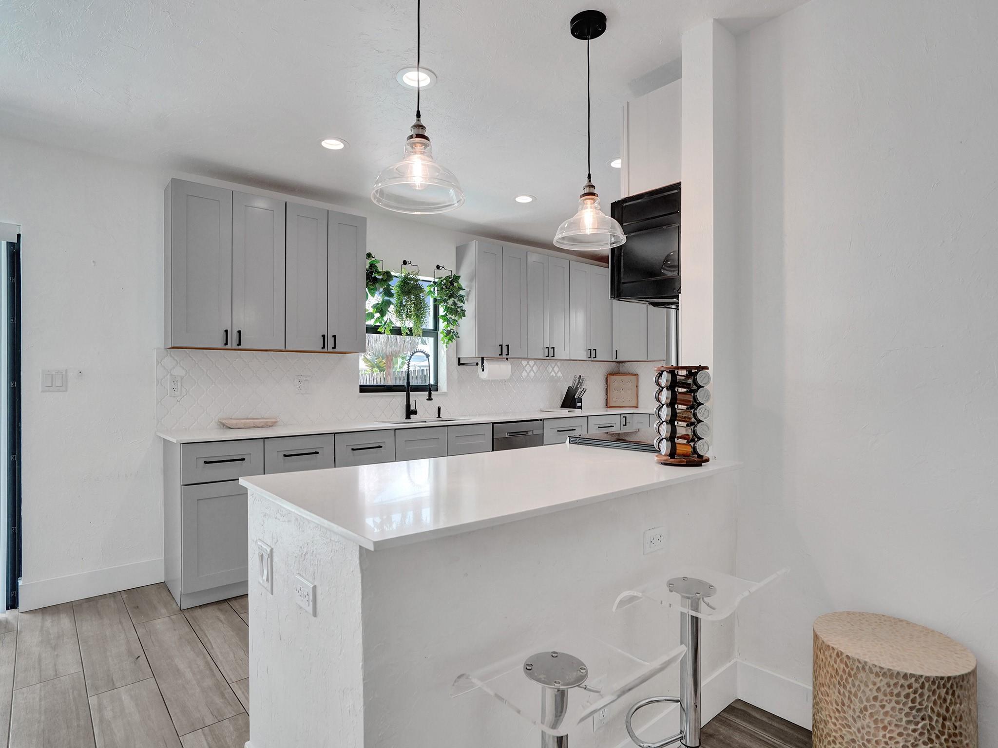 1561 SE 24th Ter