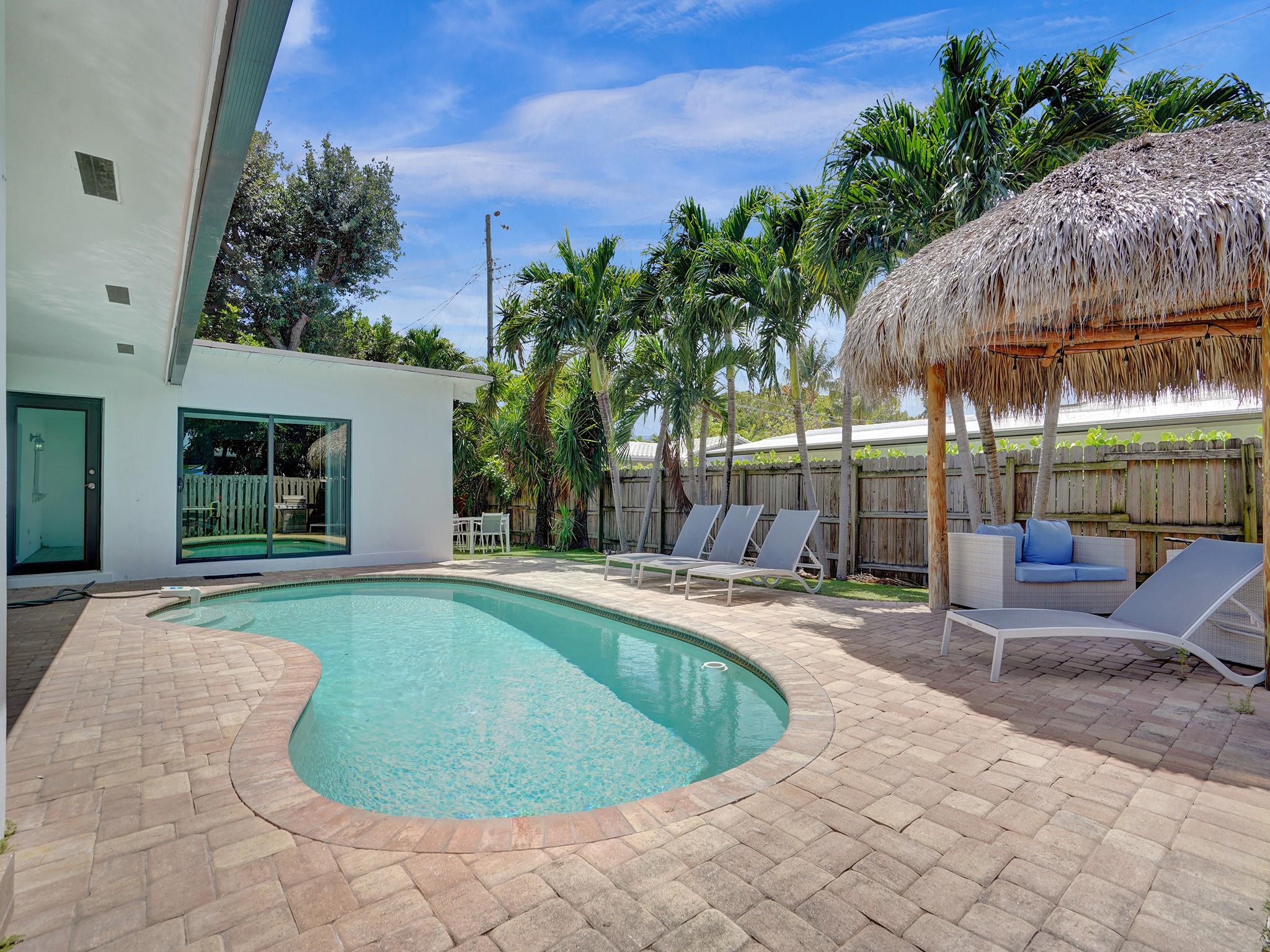 1561 SE 24th Ter