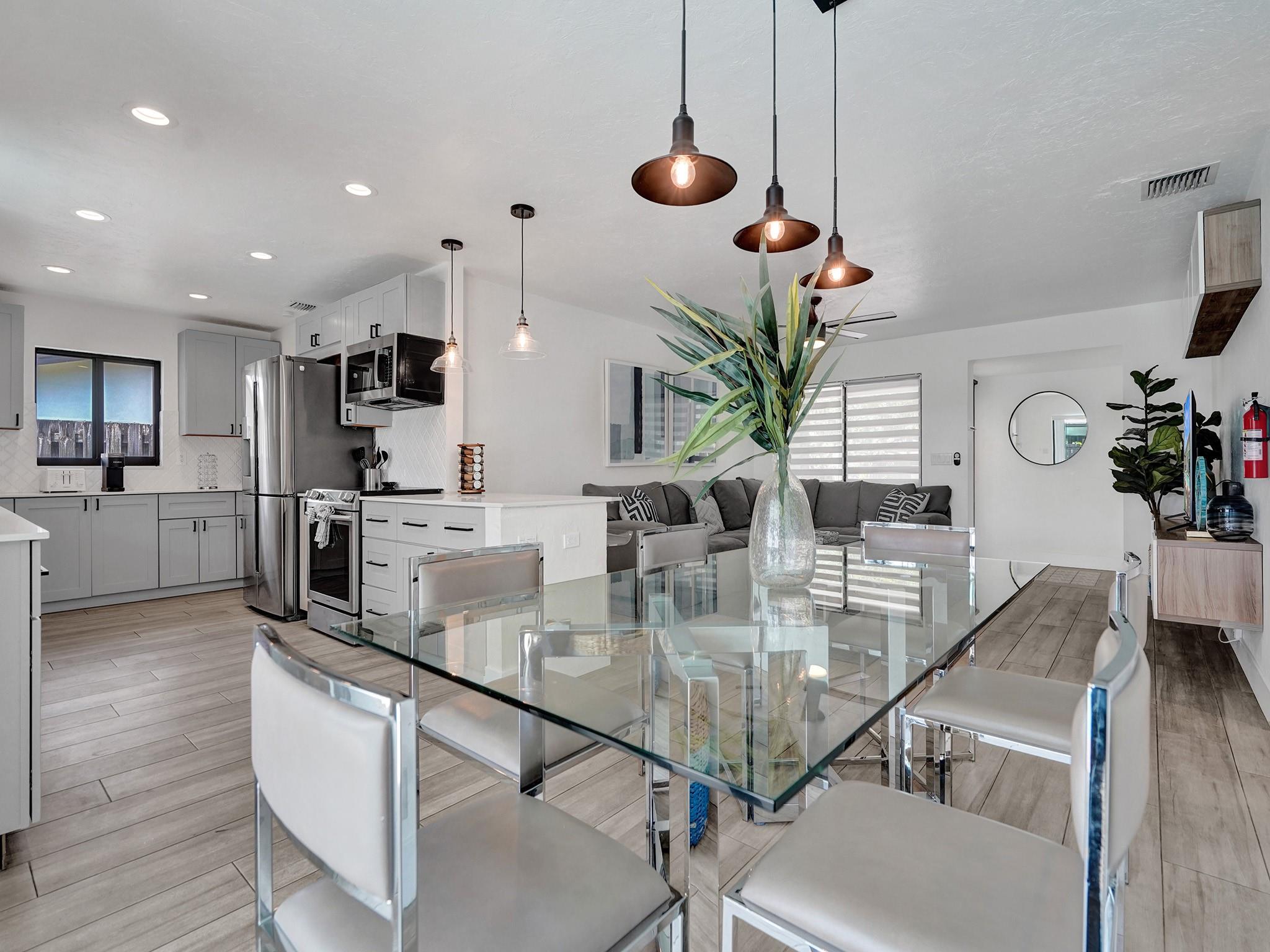1561 SE 24th Ter