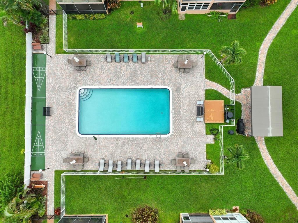 3048 E Sunrise Lakes Dr 313