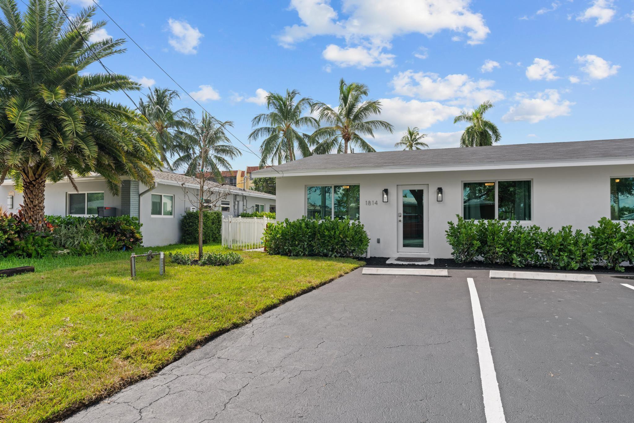 1814 SE 7th St 1814