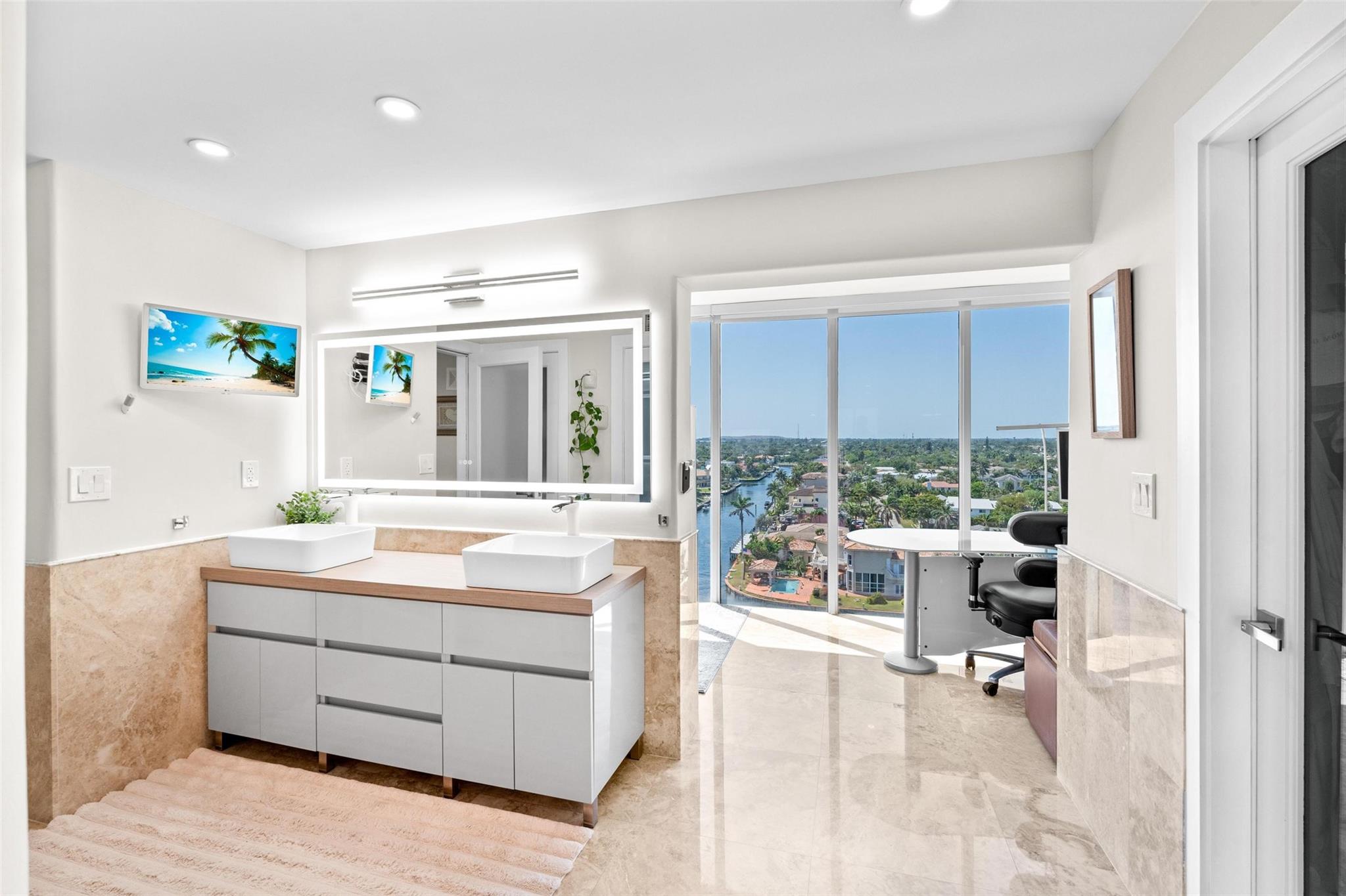 1160 Hillsboro Mile PH