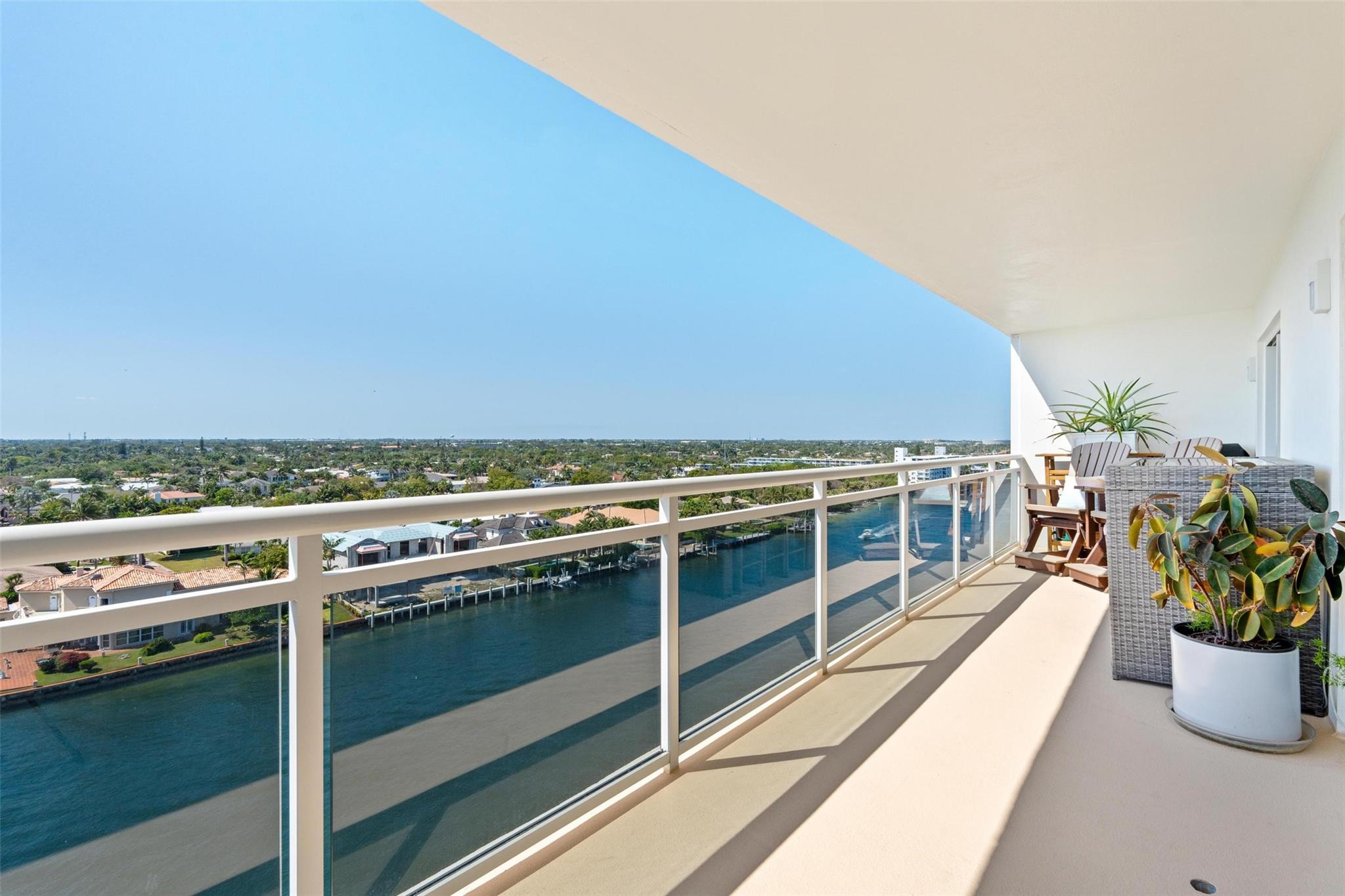 1160 Hillsboro Mile PH