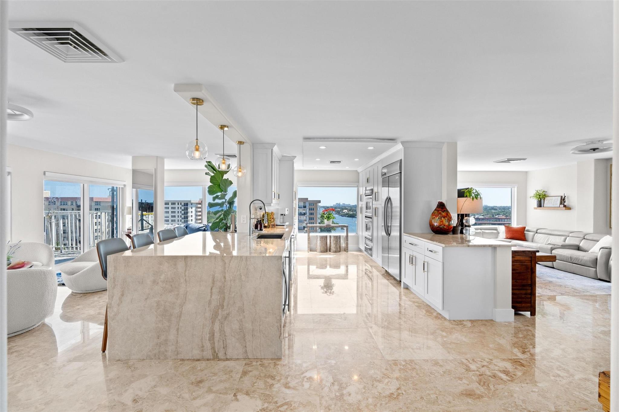 1160 Hillsboro Mile PH