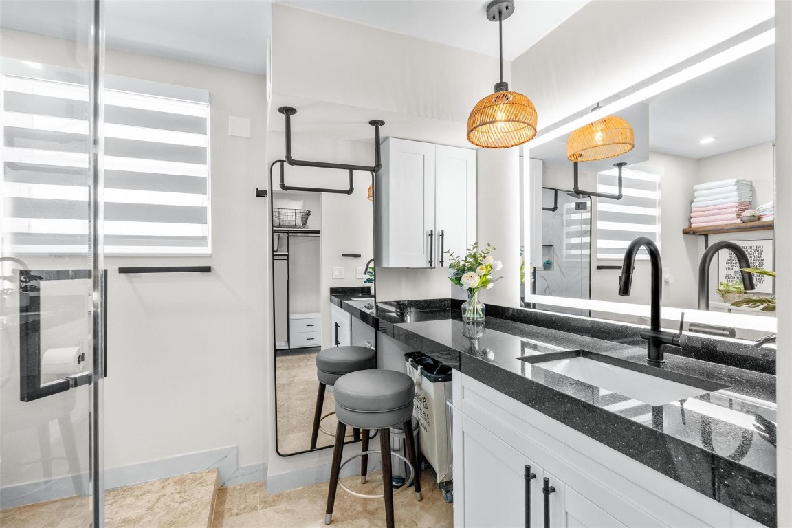 1160 Hillsboro Mile PH