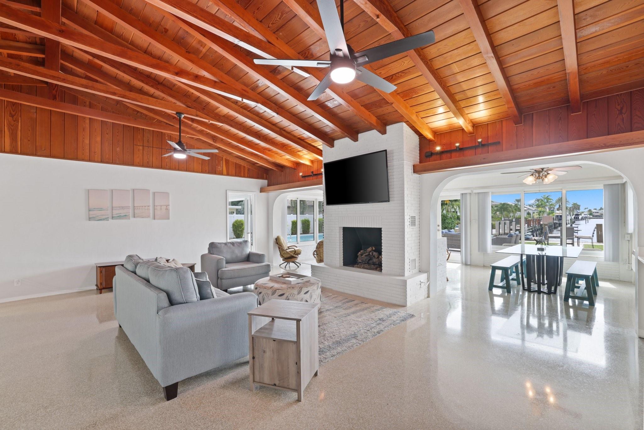 2301 N Ocean Blvd