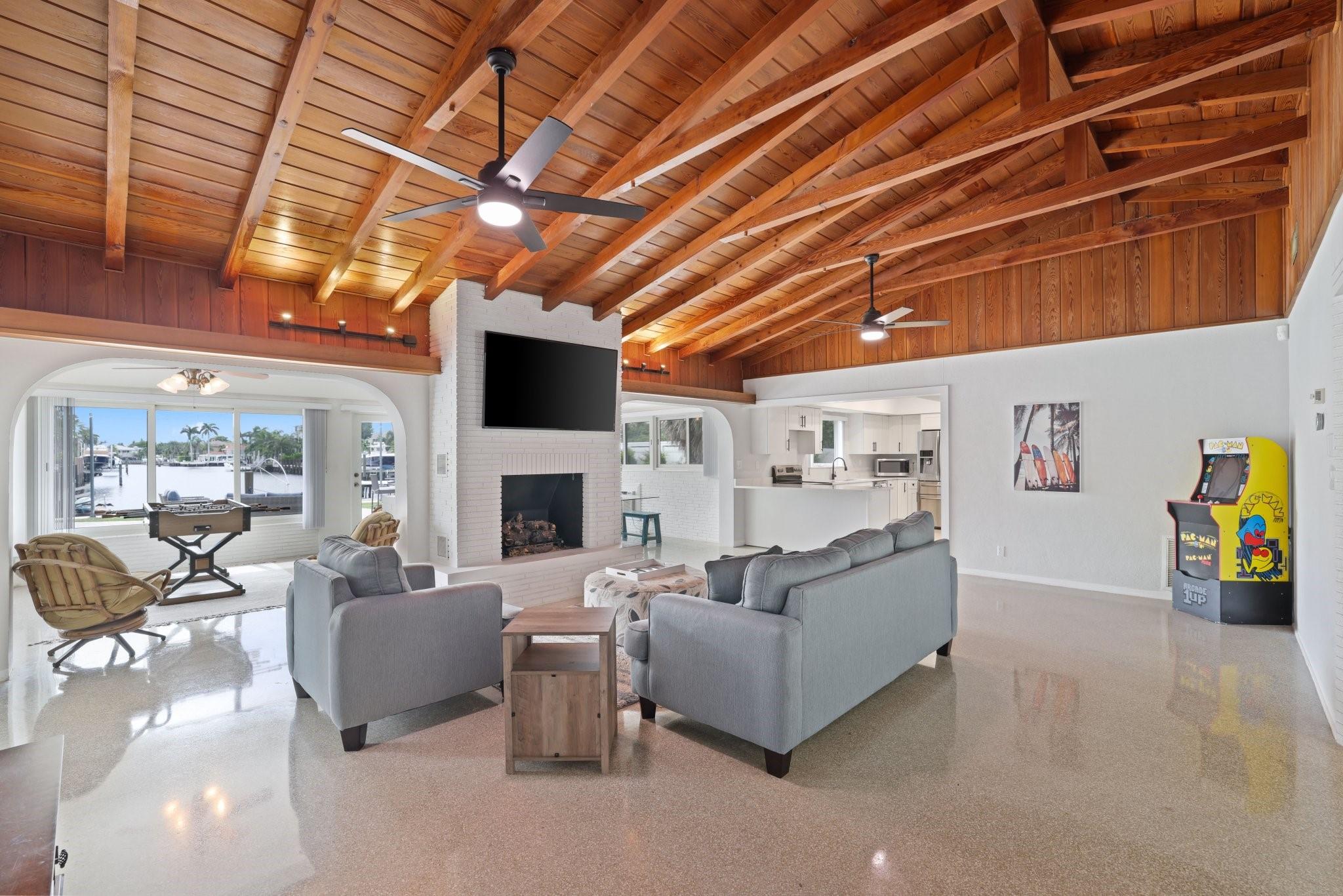 2301 N Ocean Blvd