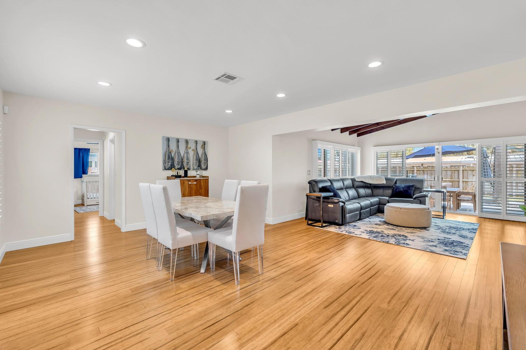 2020 NE 34th Ct