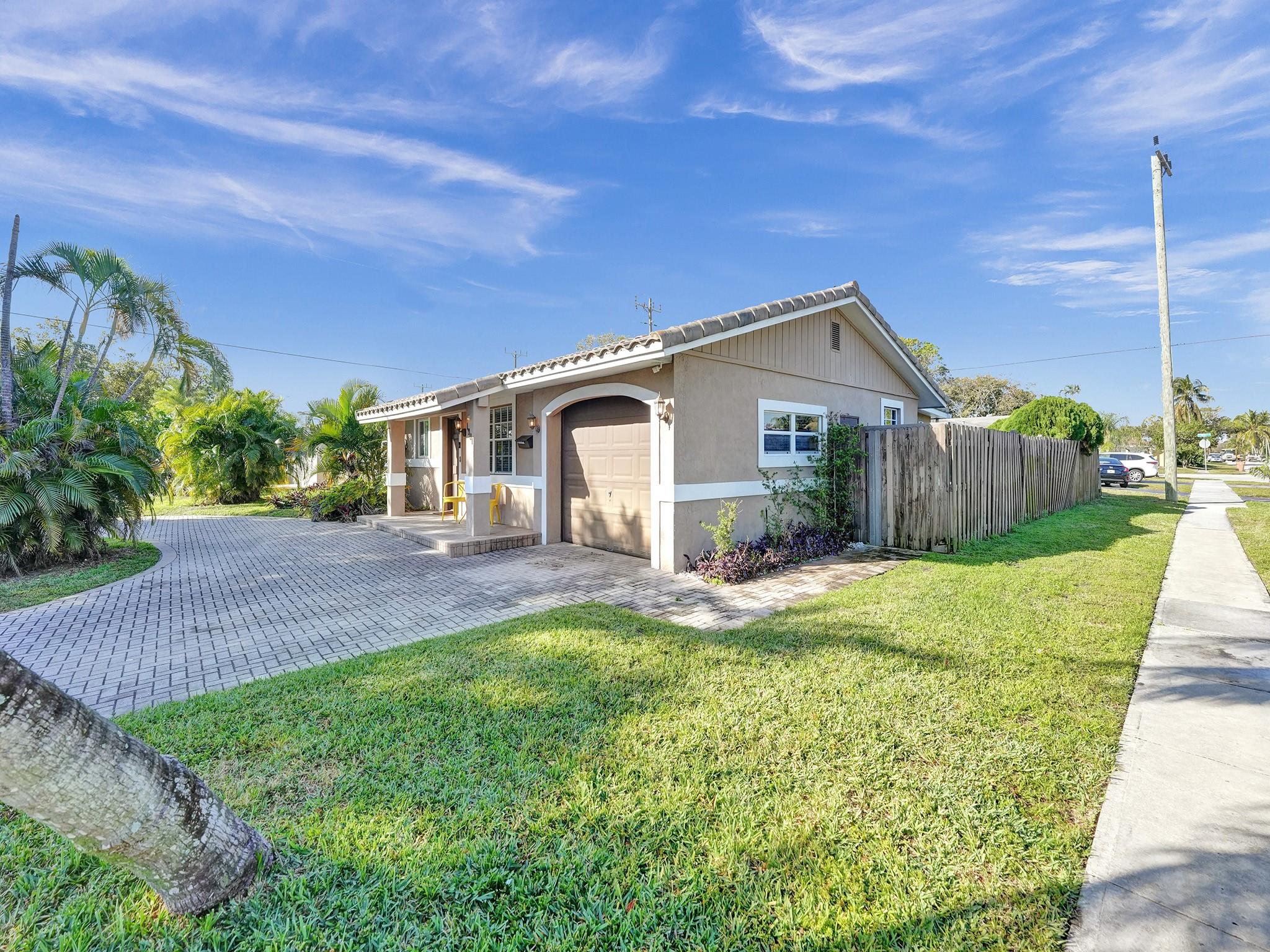 1301 SE 2nd Ter