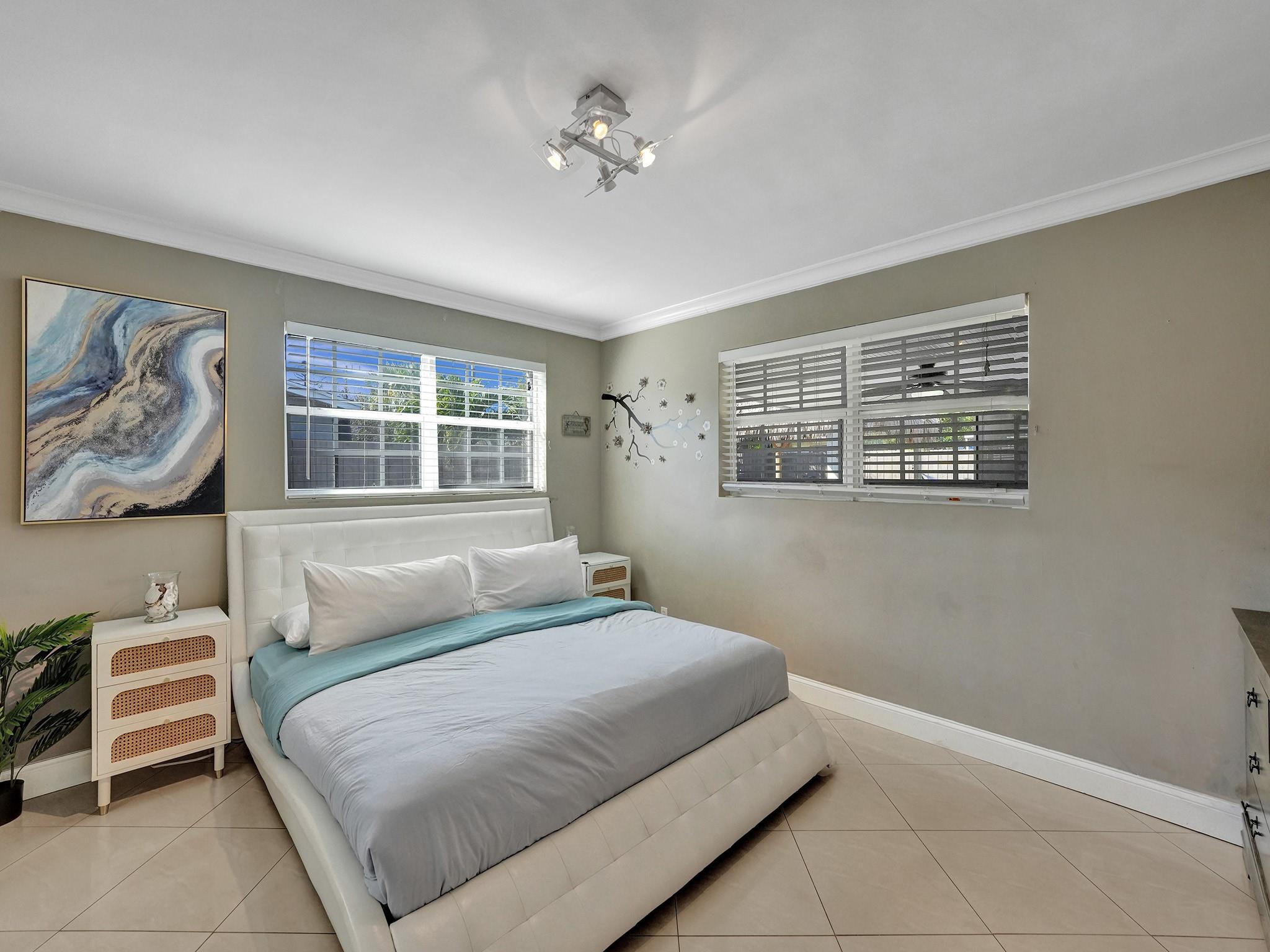 1301 SE 2nd Ter