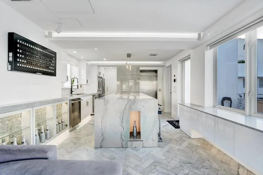 124 11th St