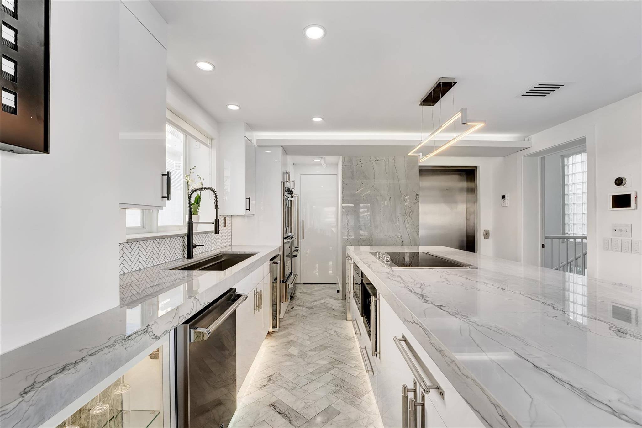 124 11th St