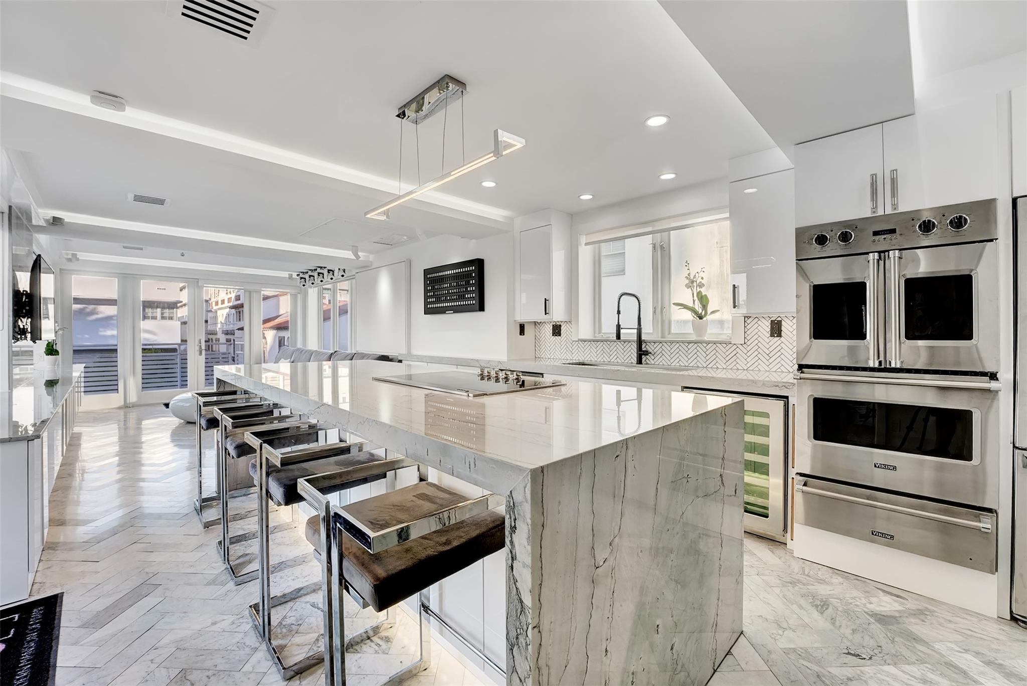 124 11th St