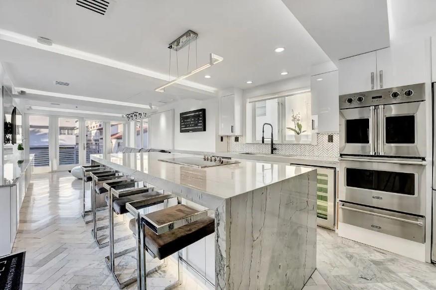 124 11th St